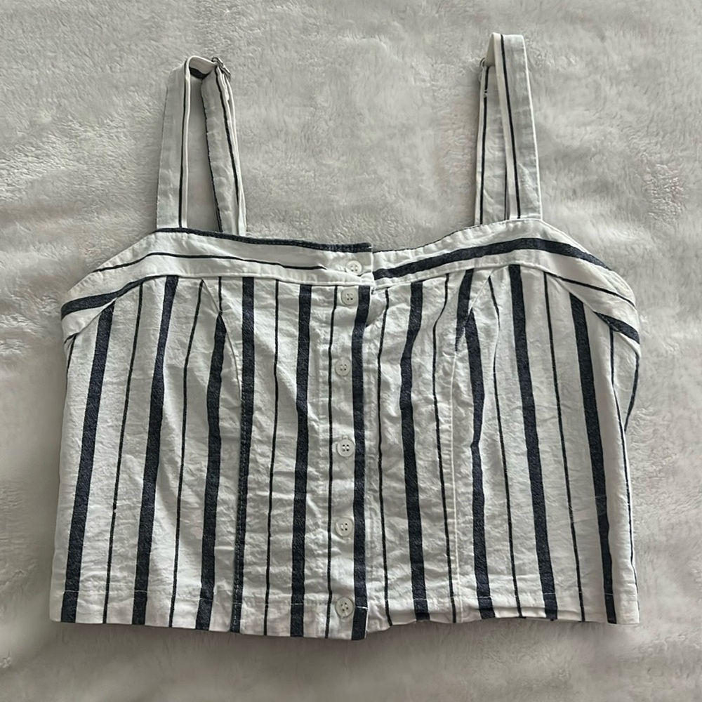 Brandy Melville crop top